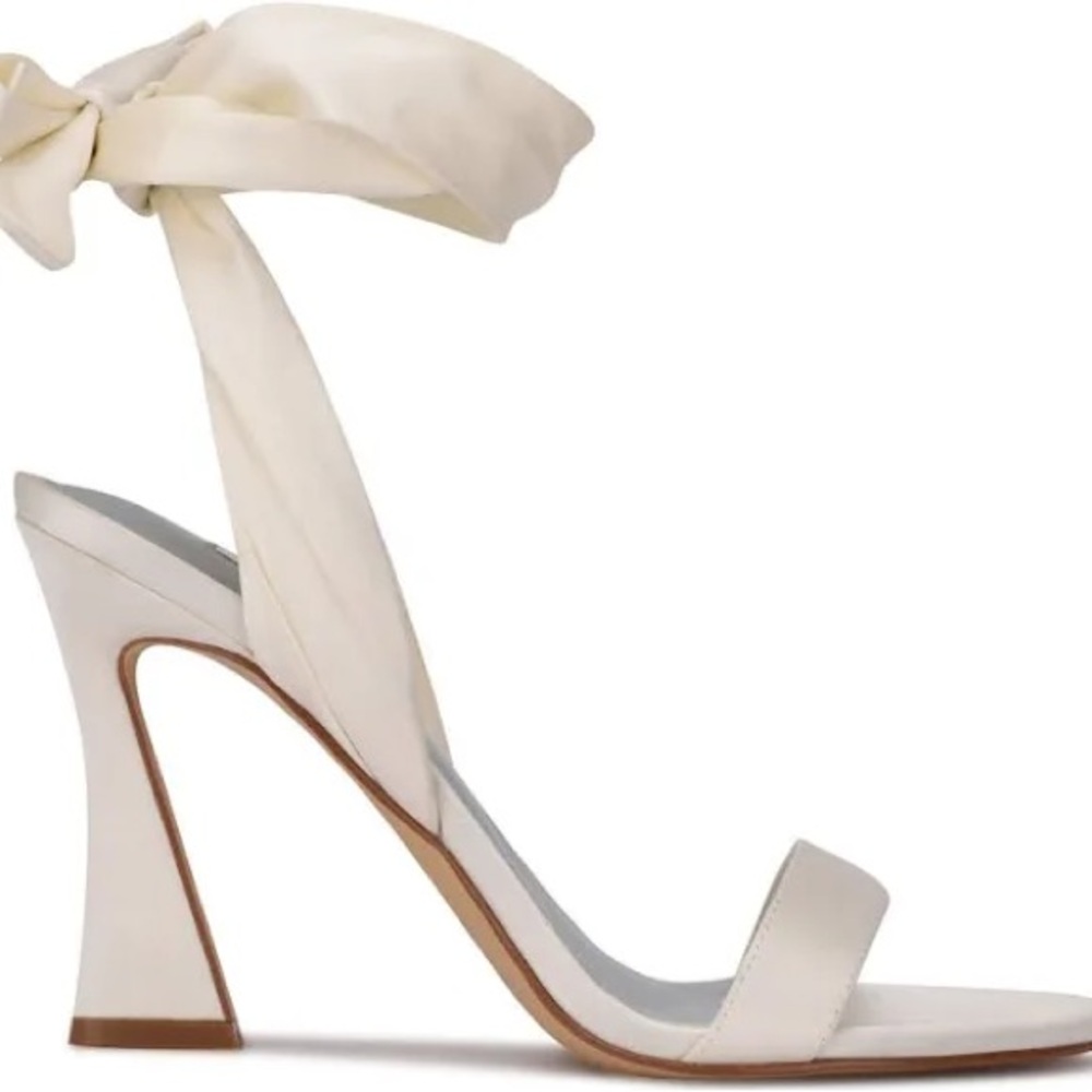 Nine West White Heels